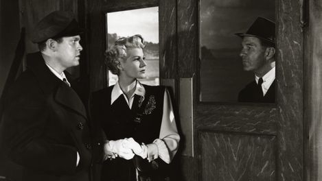 The Lady from Shanghai_13©1948, renewed 1975 Columbia Pictures Industries, Inc. All Rights Reserved.jpg
