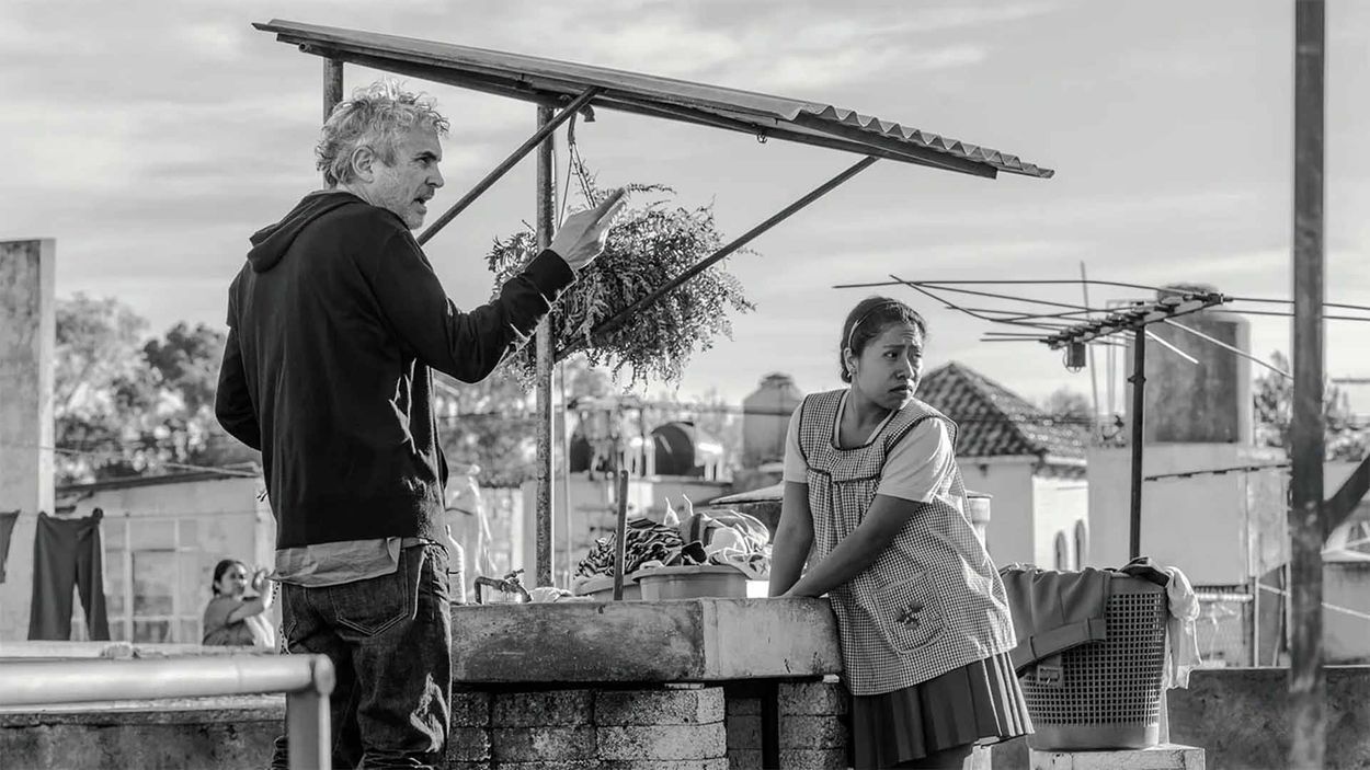 Alfonso Cuarón on the set of Roma ©Netflix